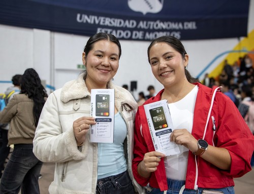 Entregan a estudiantes tarjetas del programa Pase Olin